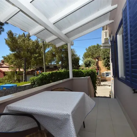 House Adriatic Πανσιόν Čunski