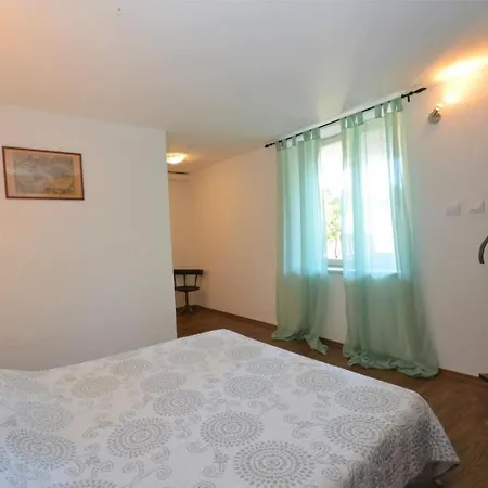 House Adriatic 3* Čunski